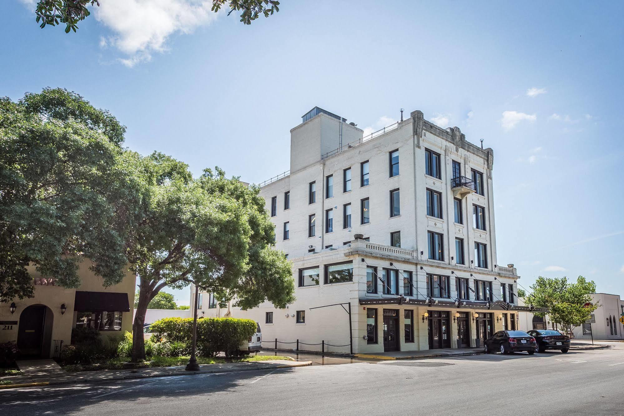 Park Plaza Hotel סגווין מראה חיצוני תמונה