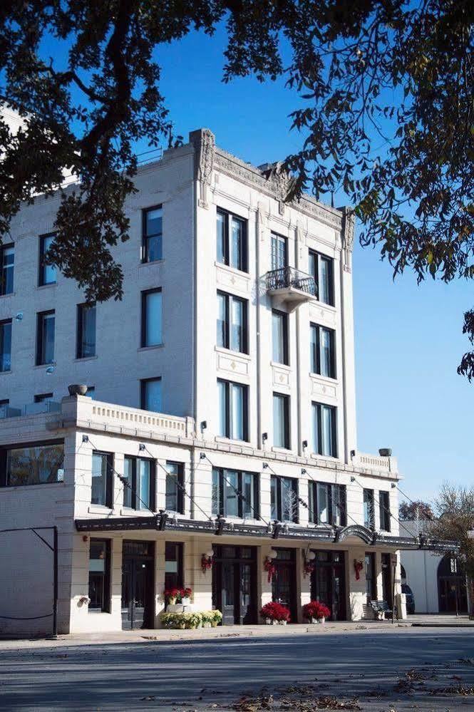 Park Plaza Hotel סגווין מראה חיצוני תמונה